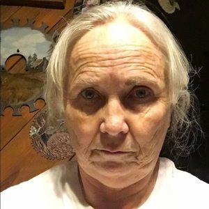 Meet your Posher, Carolyn